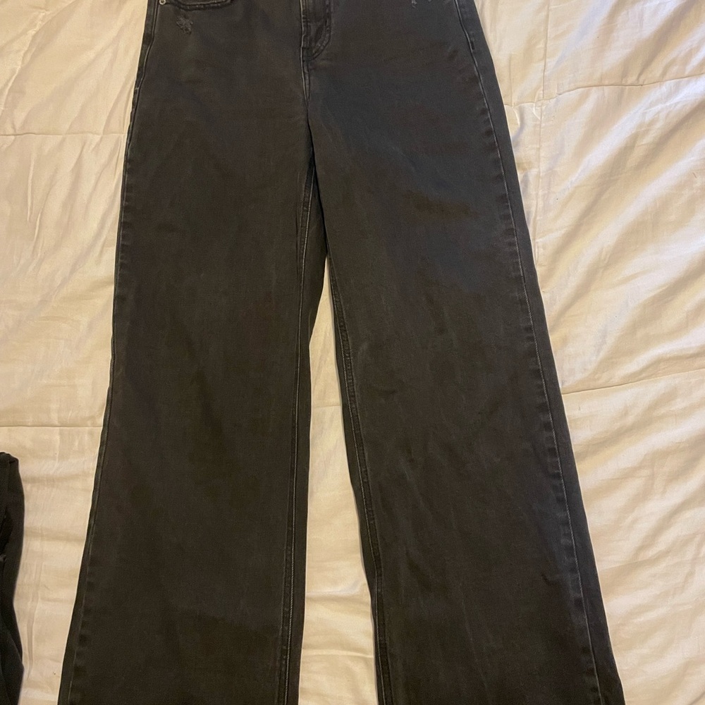 ✨4 FOR $15✨ Old Navy Charcoal Wide-Leg Jeans